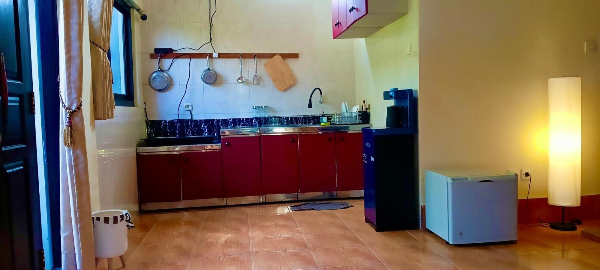 Mama Mega Homestay Pesanggaran Exterior photo